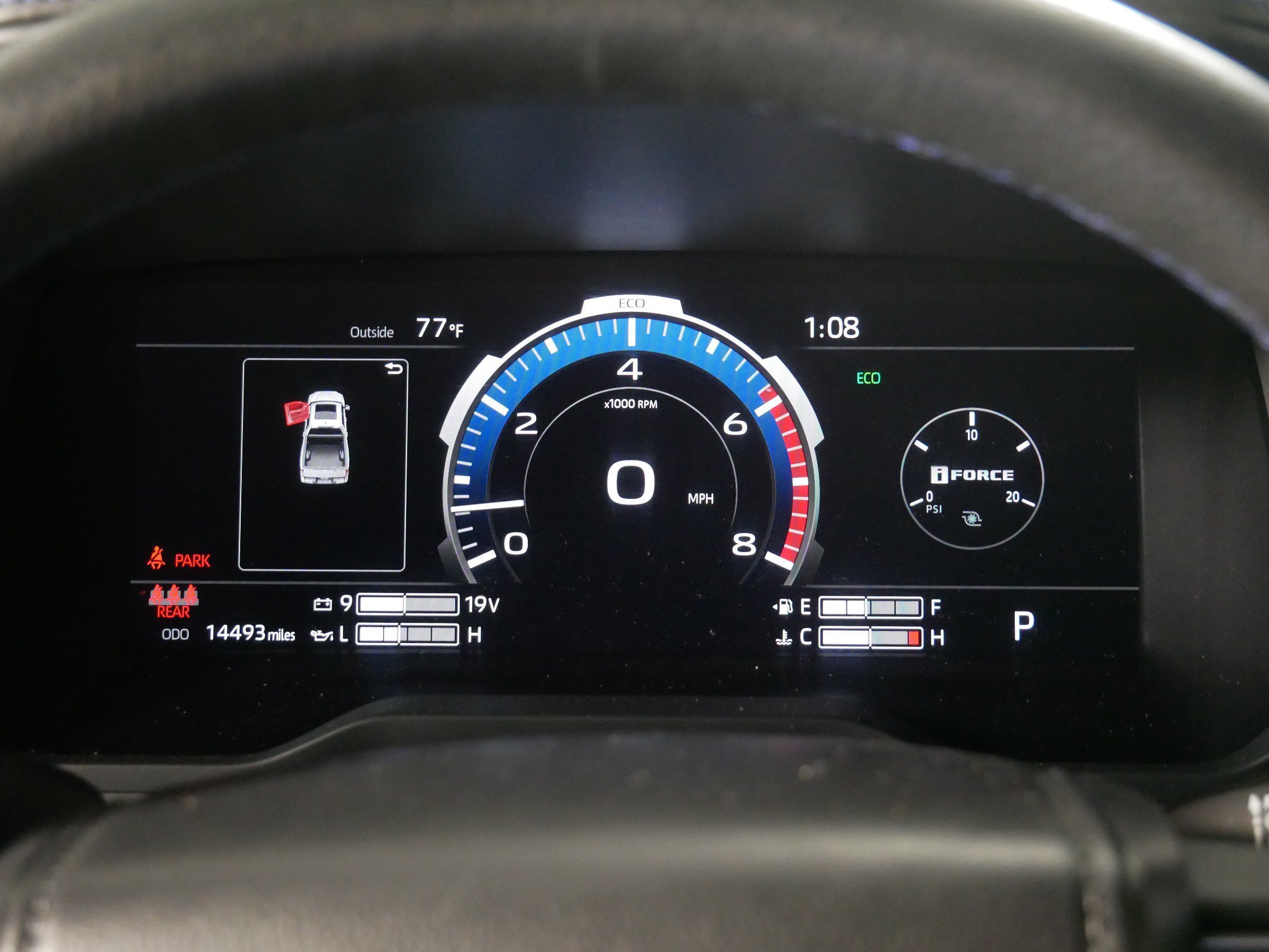 2025 Toyota Tundra Platinum - Photo 21