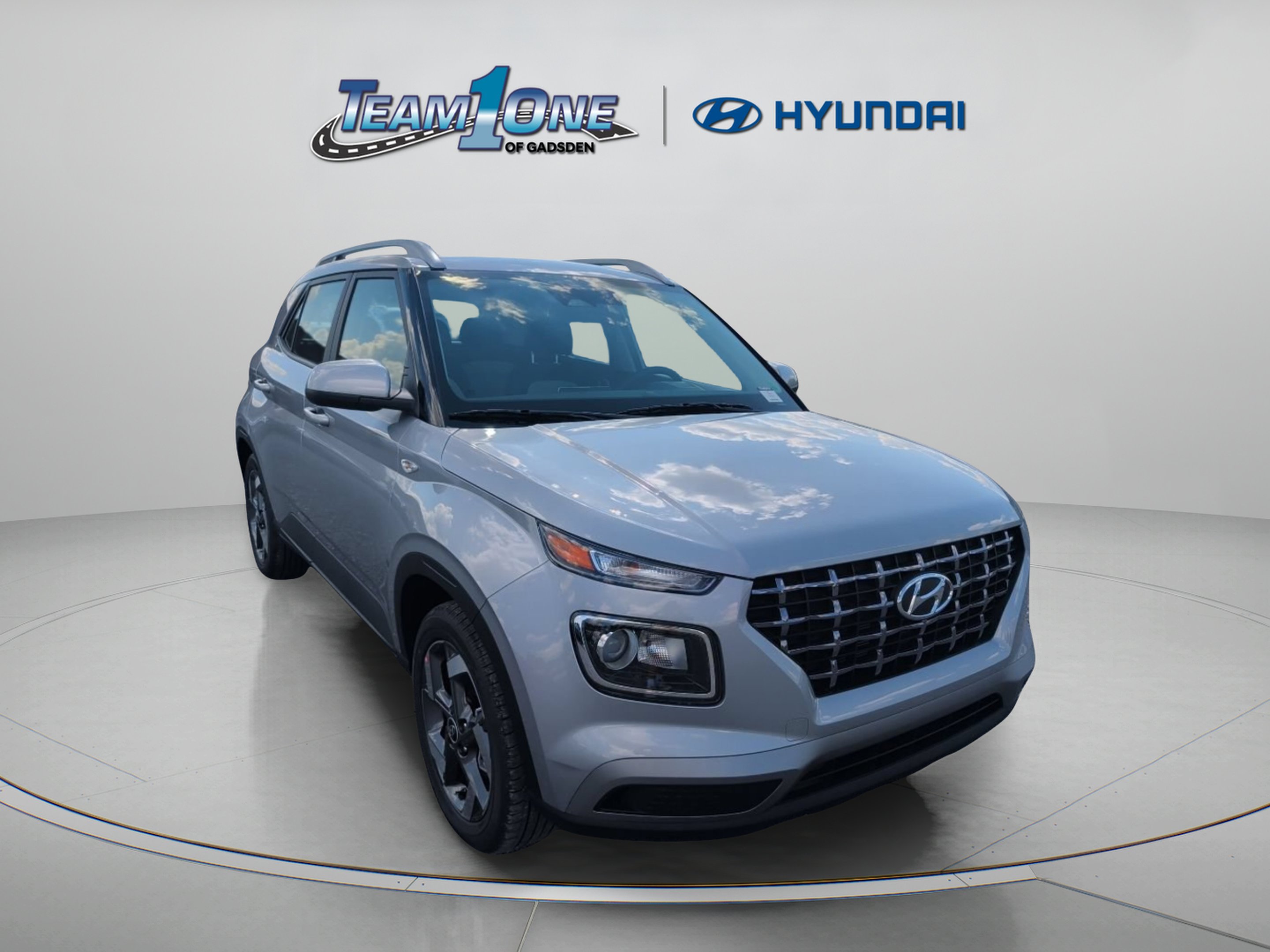 New 2026 Shimmering Silver Hyundai SEL image 1