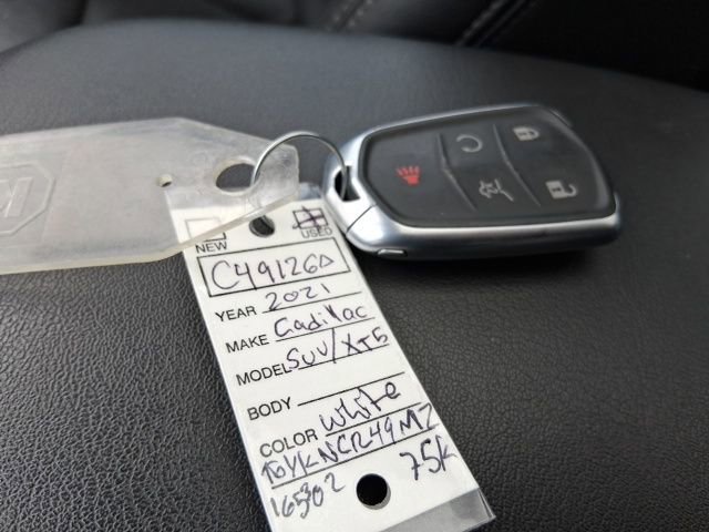 Used 2021 Crystal White Tricoat Cadillac Premium Luxury image 27