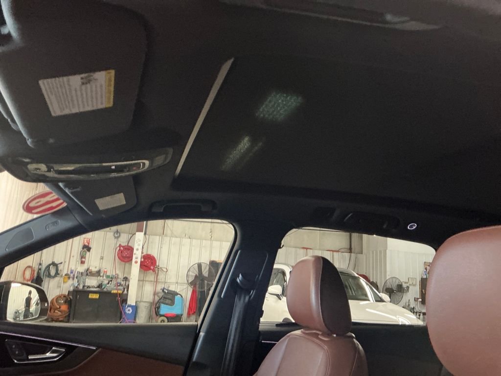 Used 2018  Audi 3.0T Prestige image 12