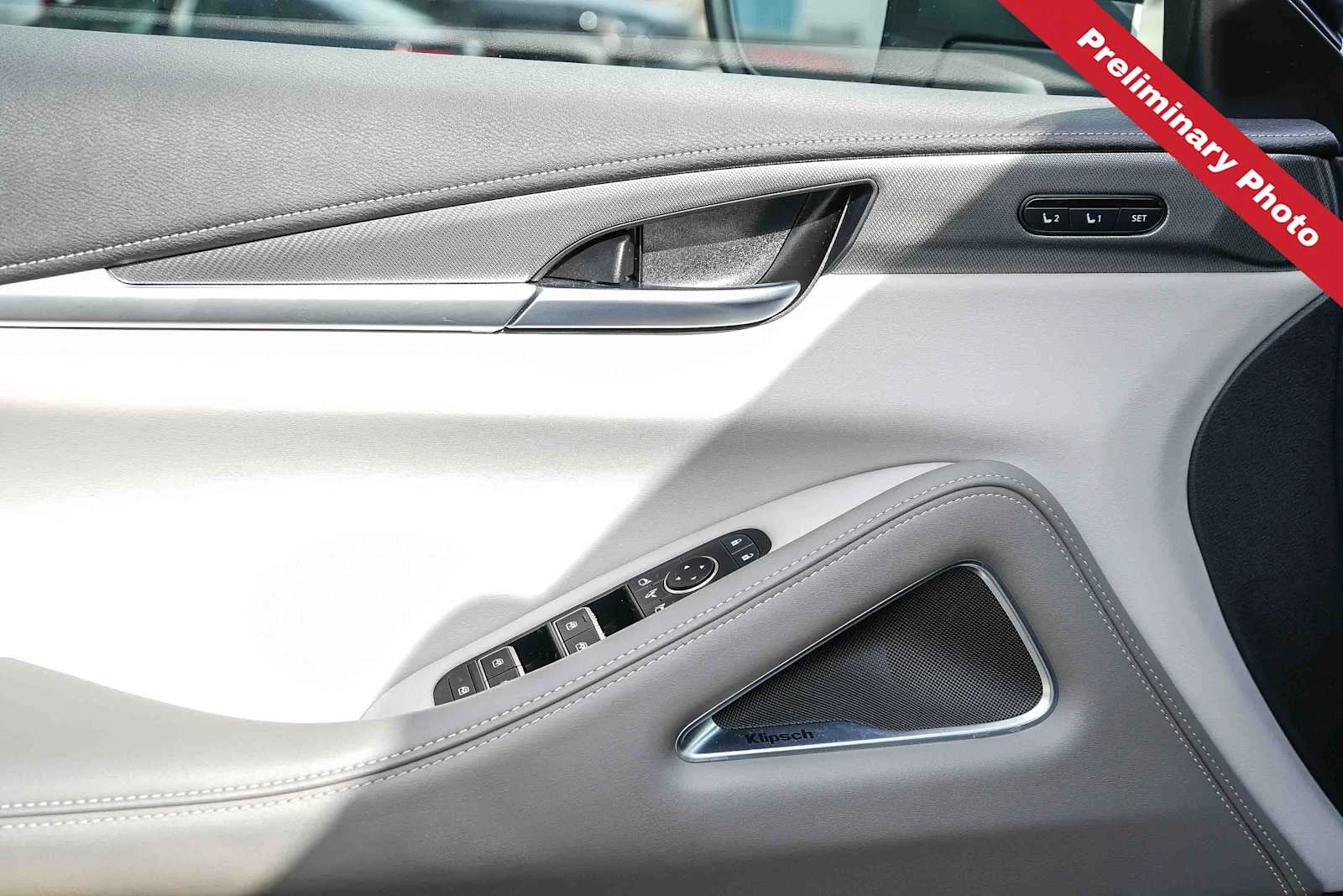 Certified Used 2026 Radiant White INFINITI LUXE image 15