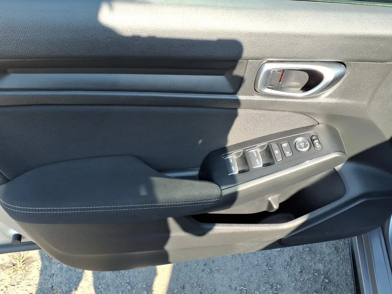 2024 Honda Civic Hatchback LX - Photo 15