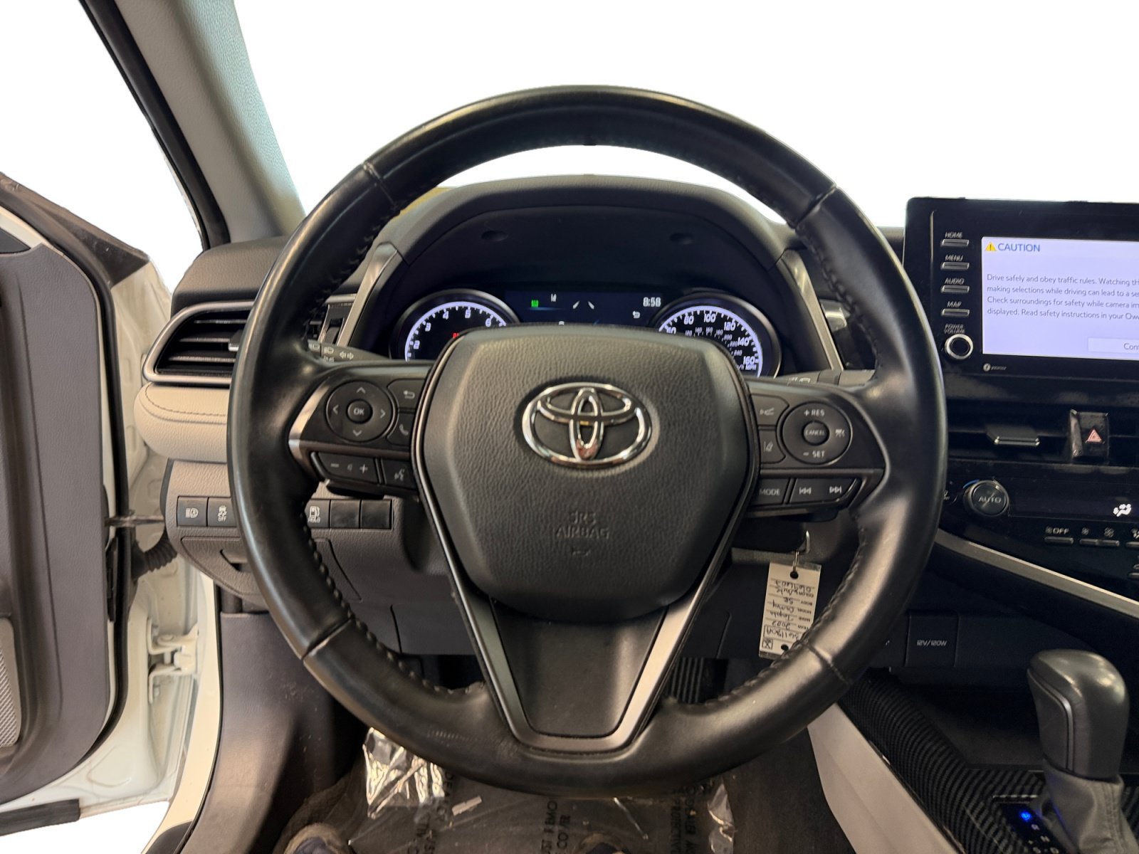 Used 2022 White Toyota SE image 10