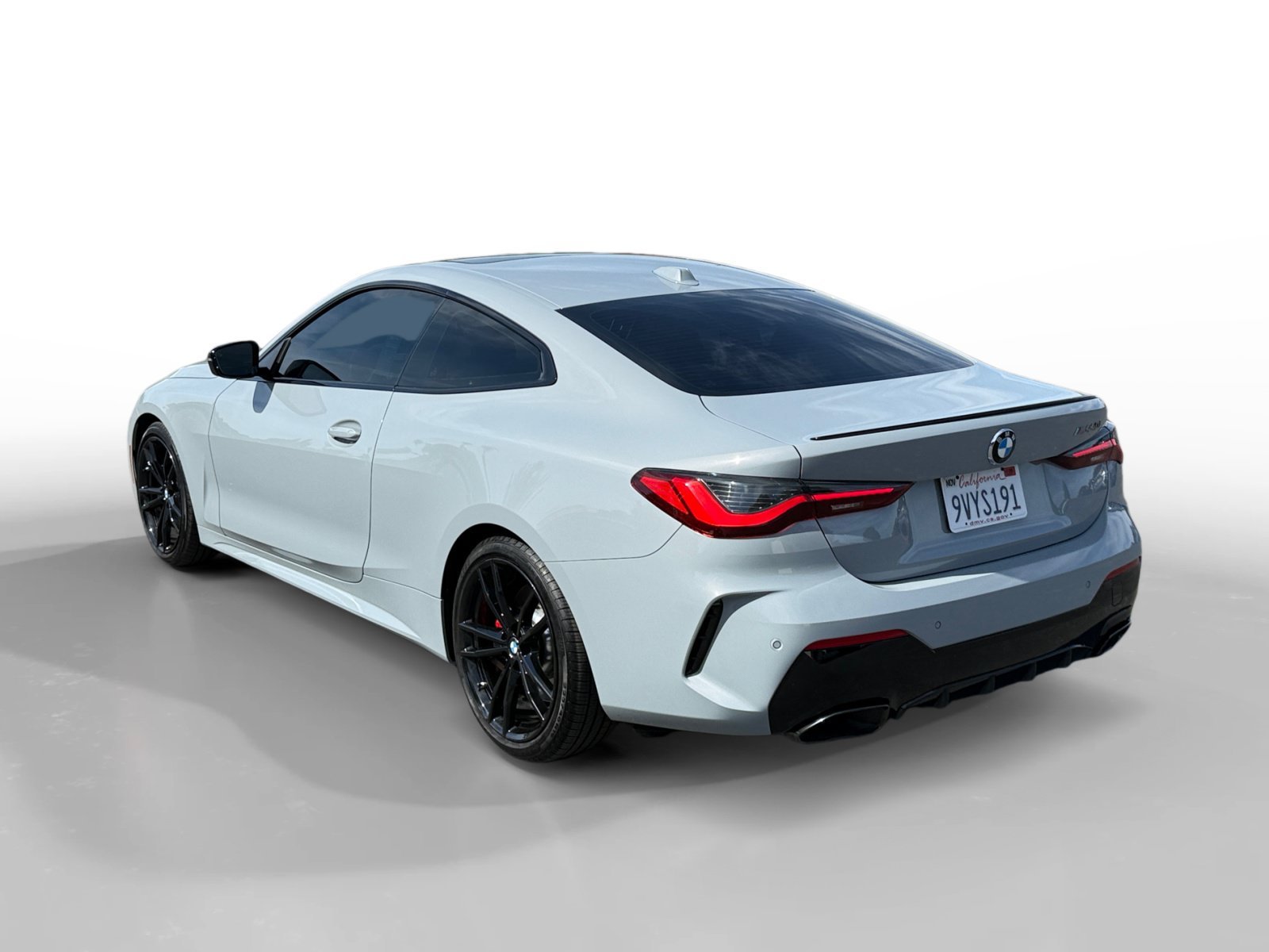 Used 2024 Gray Metallic BMW M440i image 3