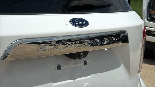 Used 2021 White Ford XLT image 11