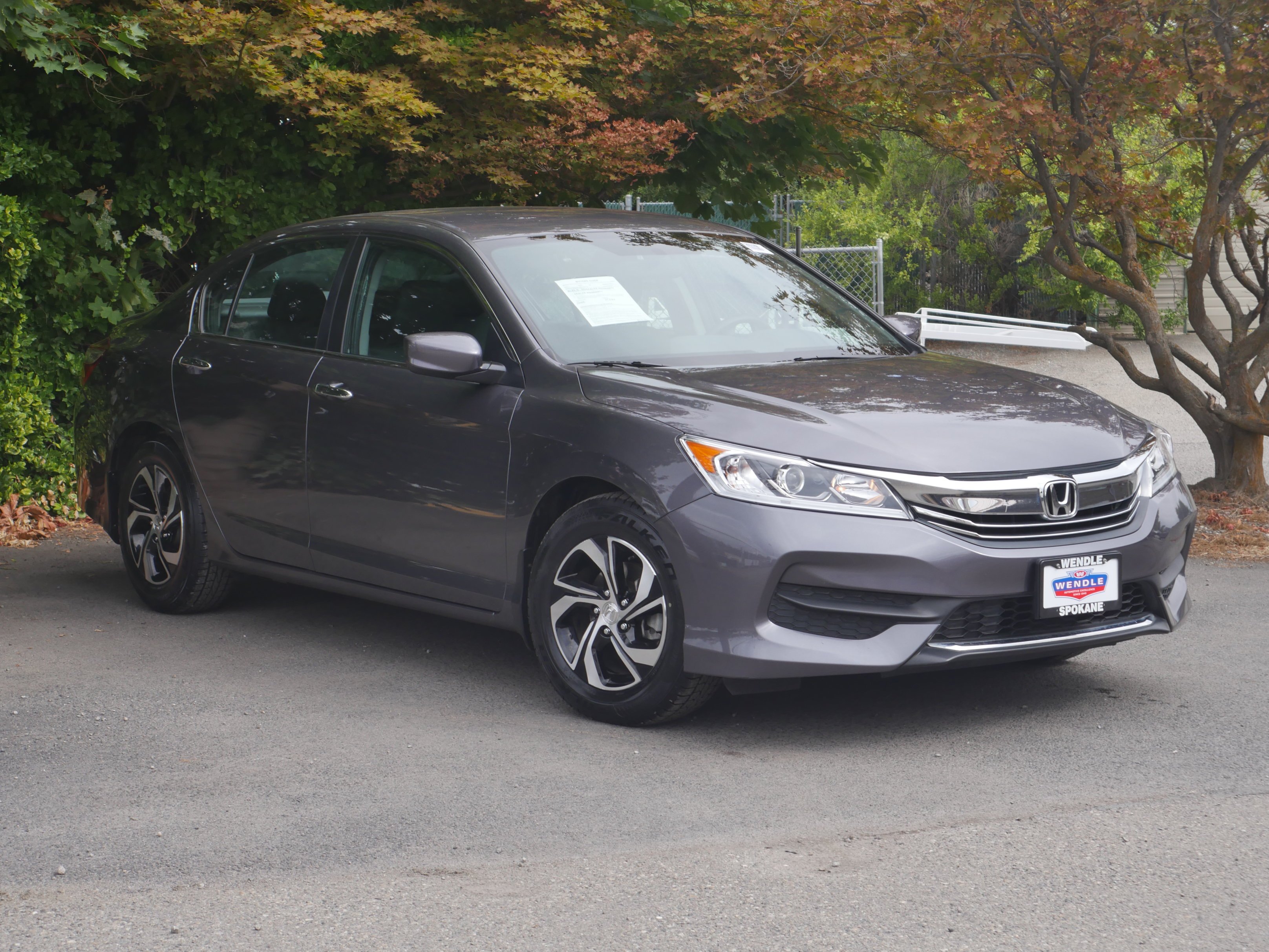 Used 2016 Modern Steel Metallic Honda LX image 26