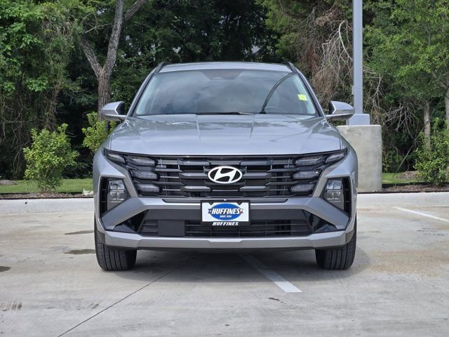 Certified Used 2025 Silver Hyundai SEL Convenience image 2