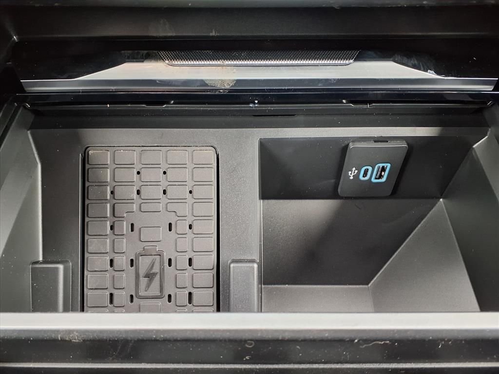 New 2026 Carbonized Gray Metallic Ford F-350® Platinum® image 19