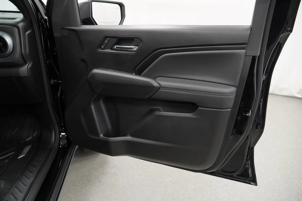 New 2026 Black Chevrolet LT image 27