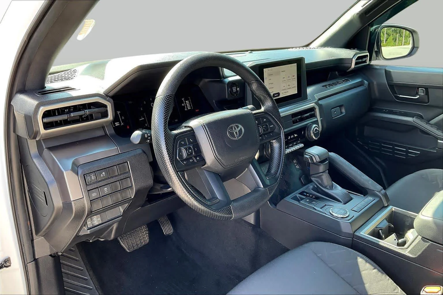 Used 2025 Ice Cap Toyota SR5 image 17