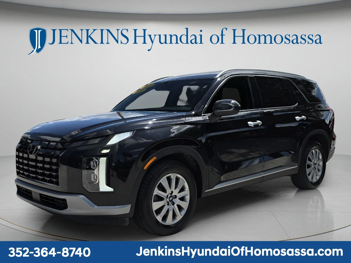 Used 2023 Black Hyundai SEL image 10
