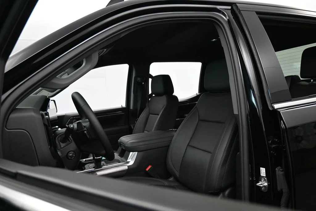Used 2026 Black Chevrolet LTZ image 10