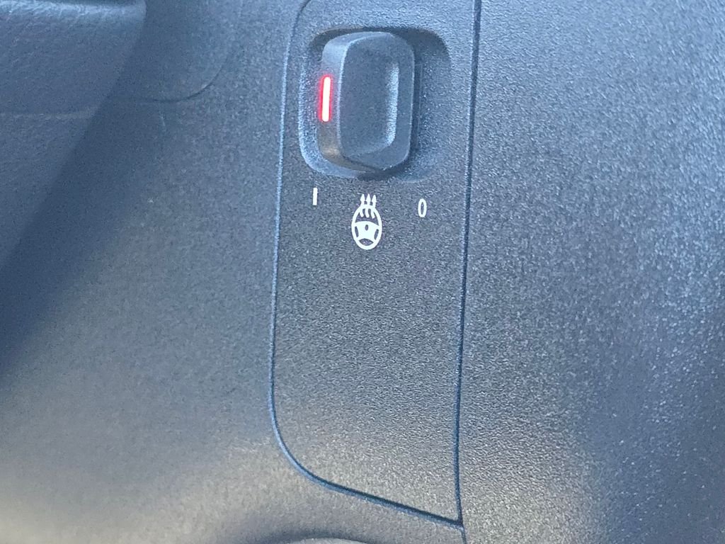 2025 Mercedes-Benz GLB GLB35 AMG - Photo 34