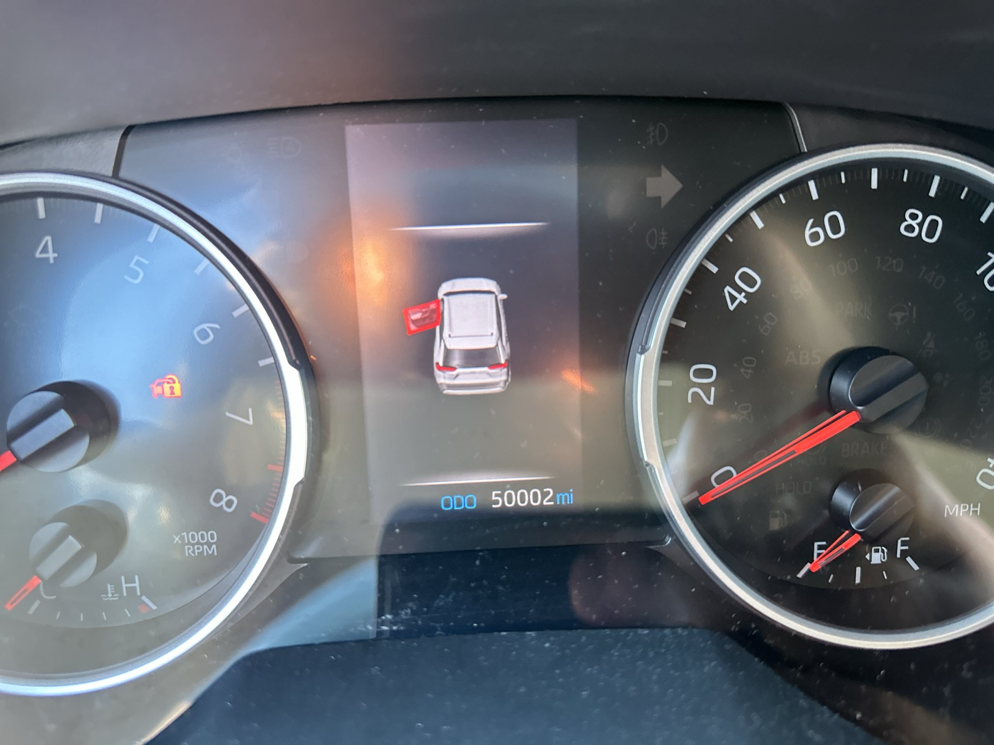 Used 2021 Silver Sky Metallic Toyota XLE Premium image 7