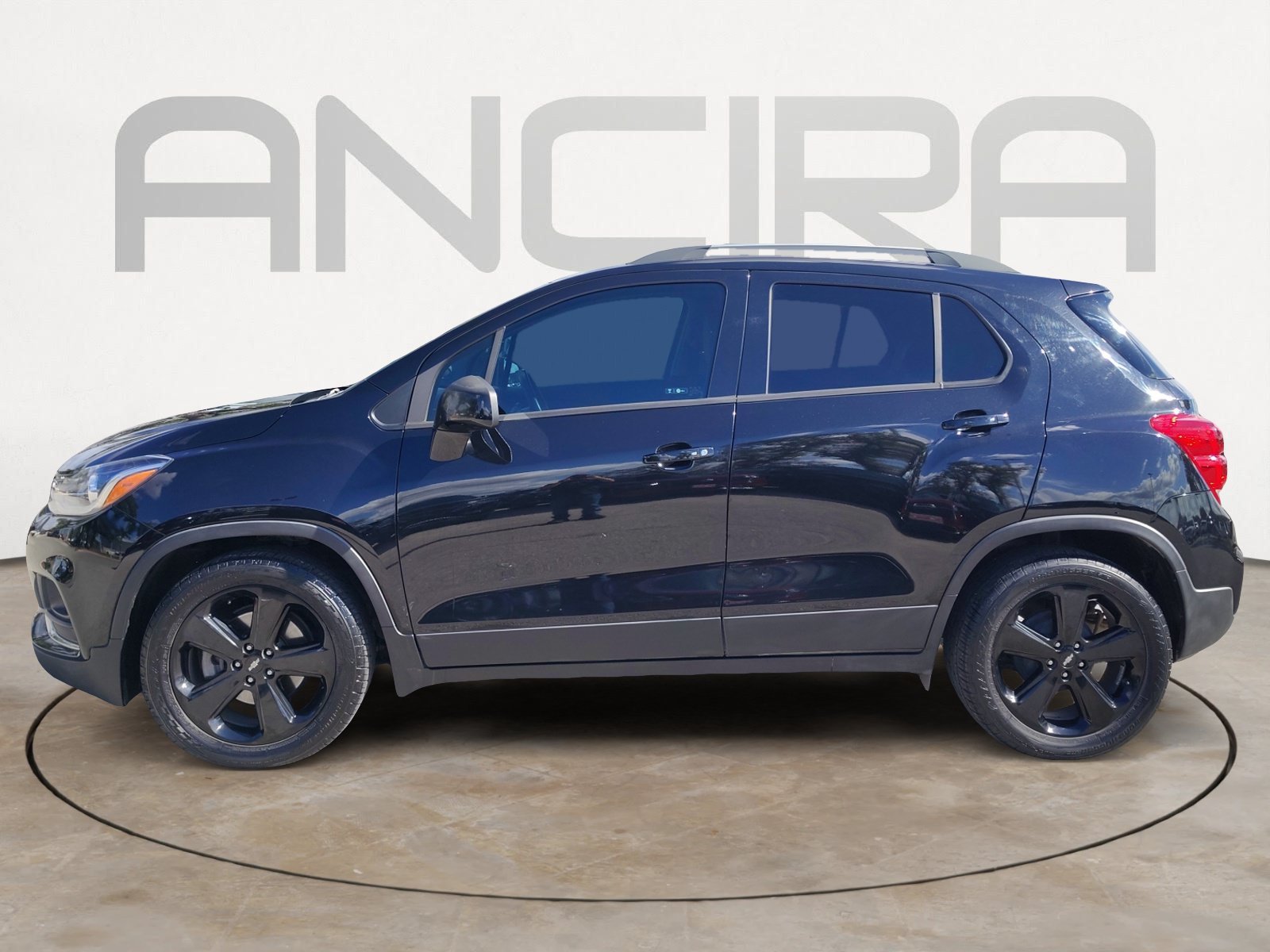 Used 2018 Mosaic Black Metallic Chevrolet Premier image 7