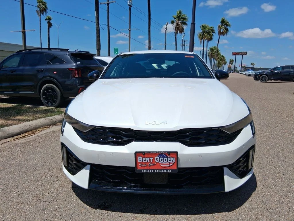 New 2026 White Kia GT-Line image 2