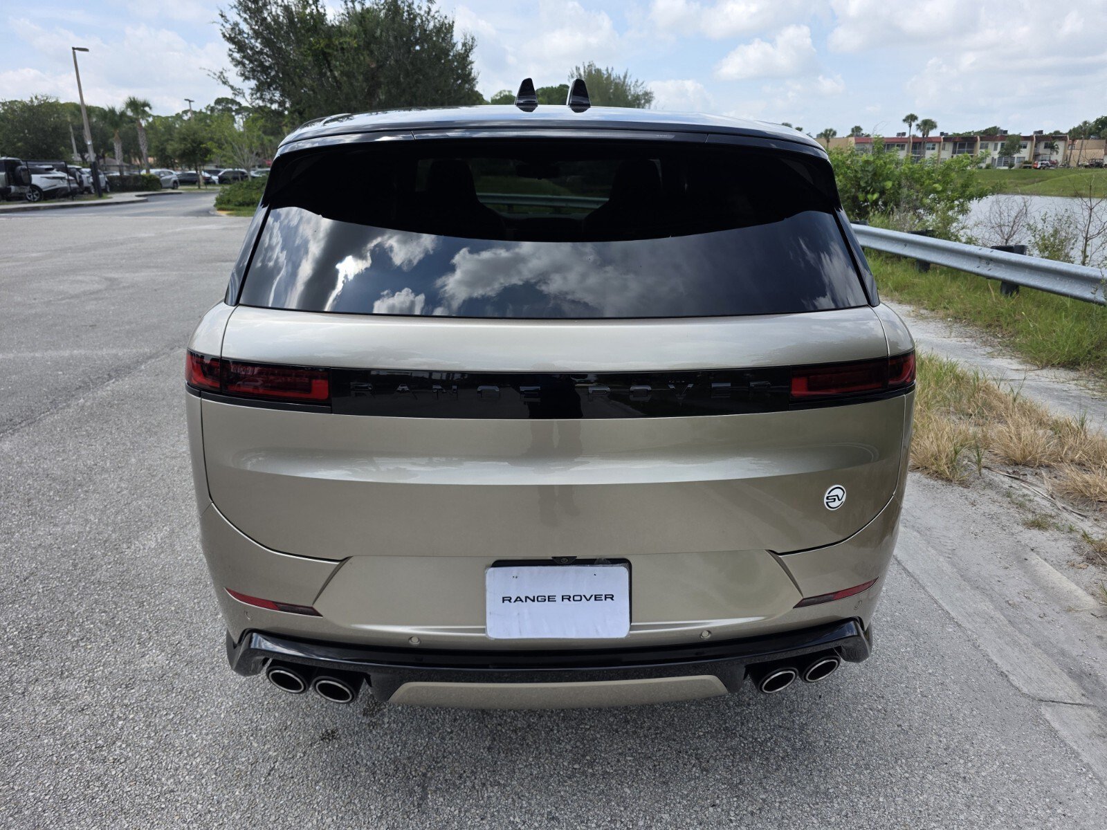 New 2026 Sunset Gold Land Rover P635 SV image 6