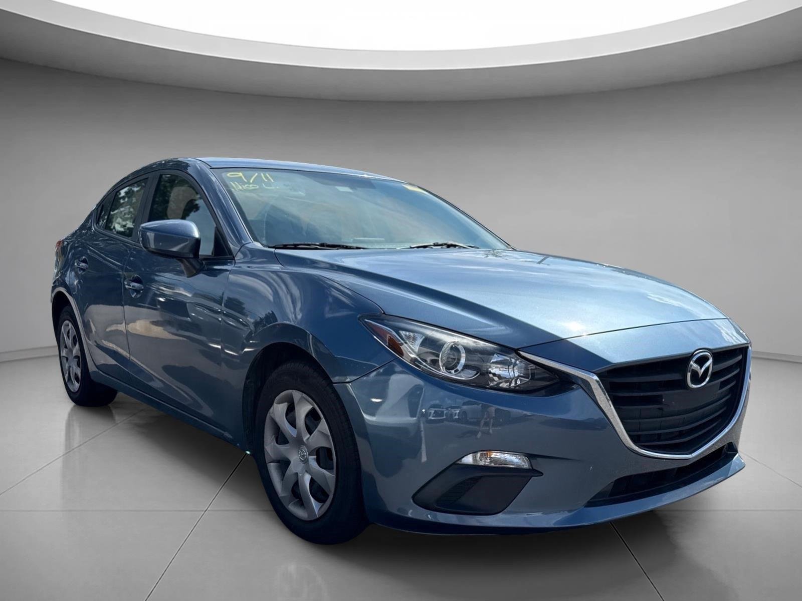 Used 2015 Blue Reflex Mica Mazda i Sport image 22
