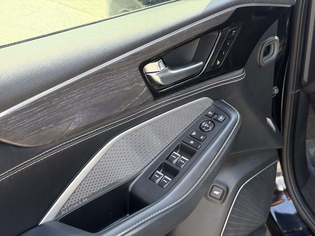 Used 2022 Black Acura Advance image 18