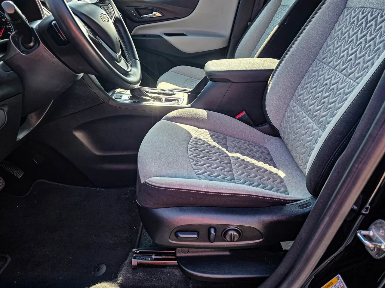 Used 2024 Mosaic Black Metallic Chevrolet LT image 9