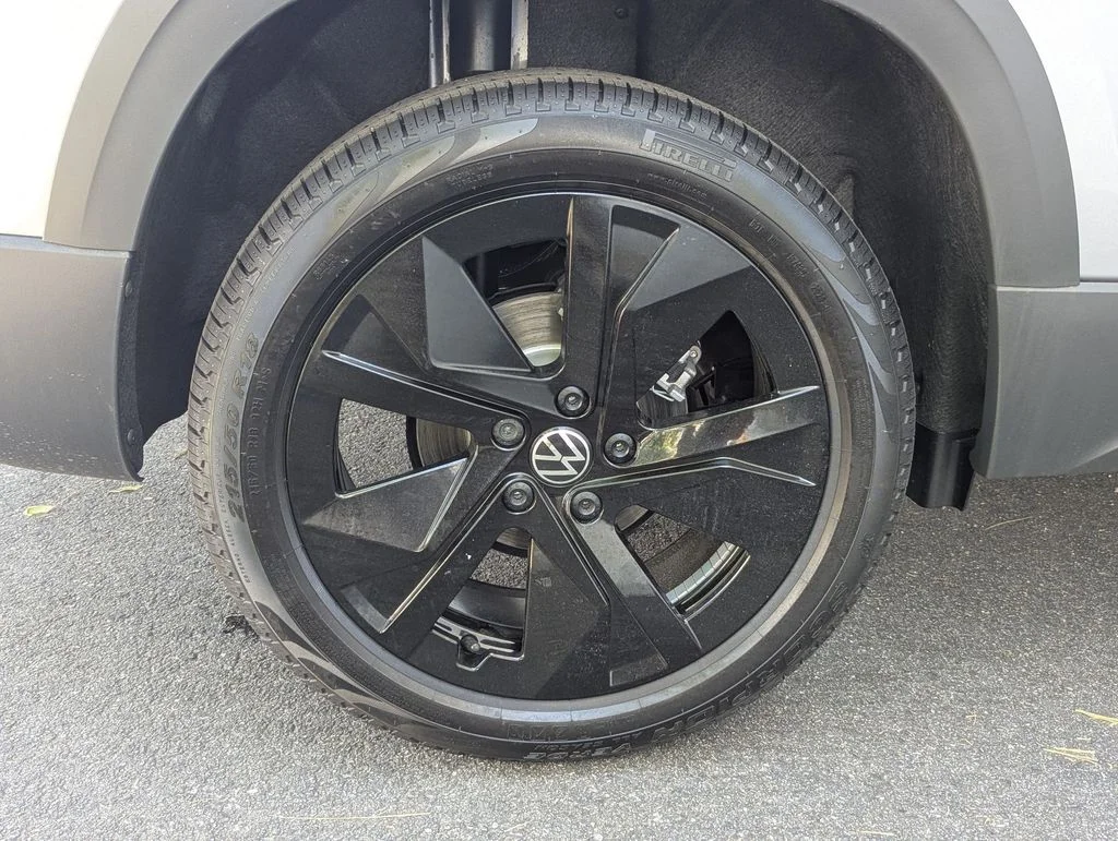 2025 Volkswagen Taos SE - Photo 22