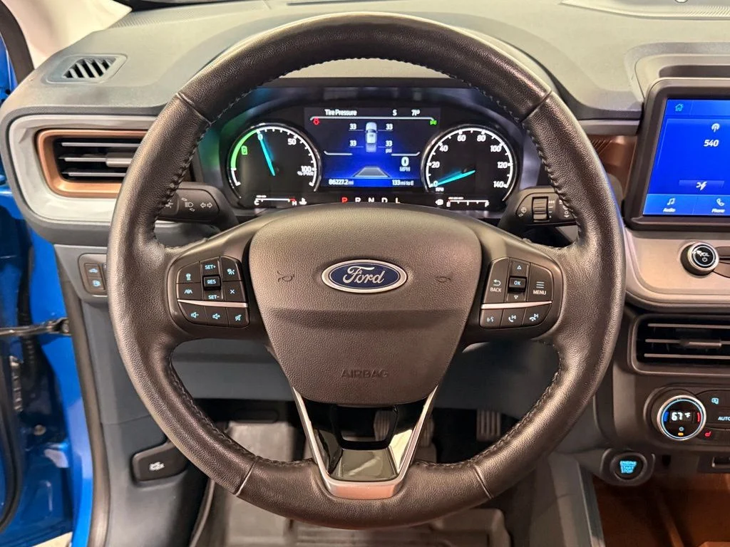 Used 2022 Blue Ford Lariat image 18