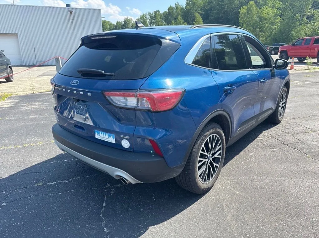 Used 2022 Blue Ford SEL image 5
