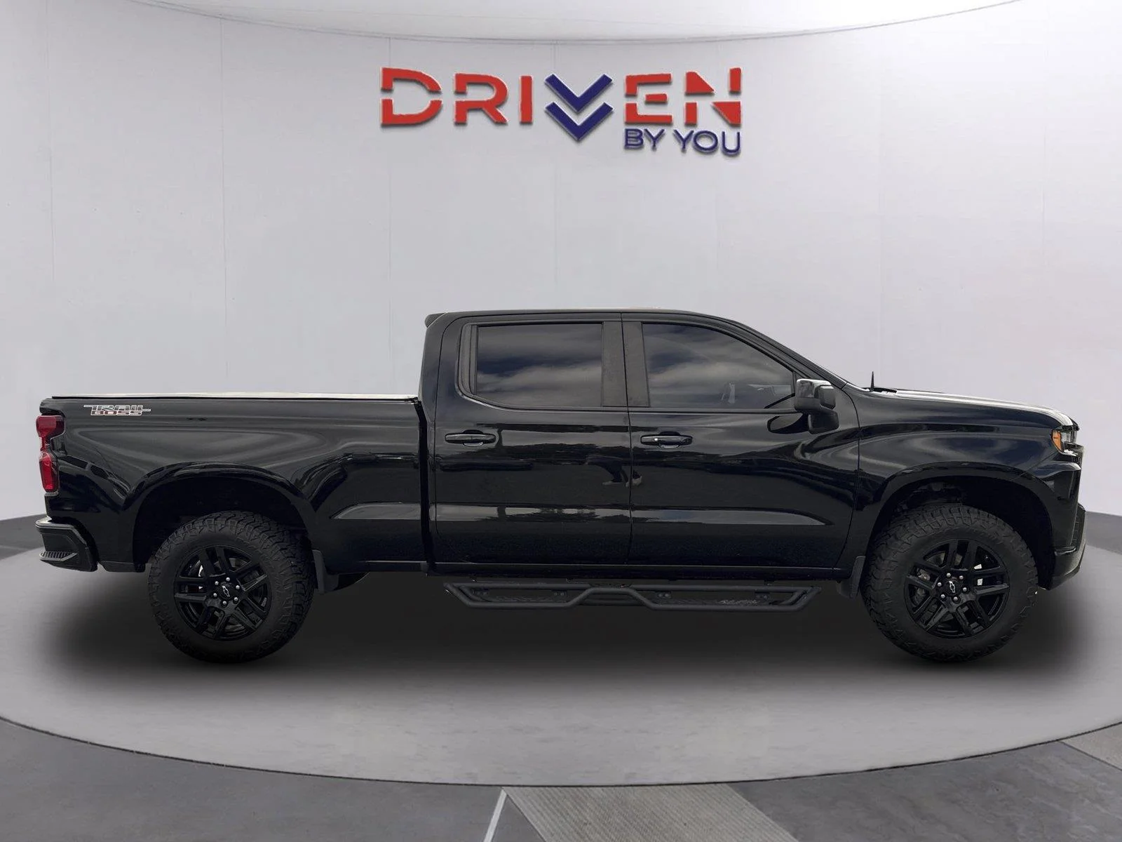 Used 2021 BLACK Chevrolet LT Trail Boss image 3
