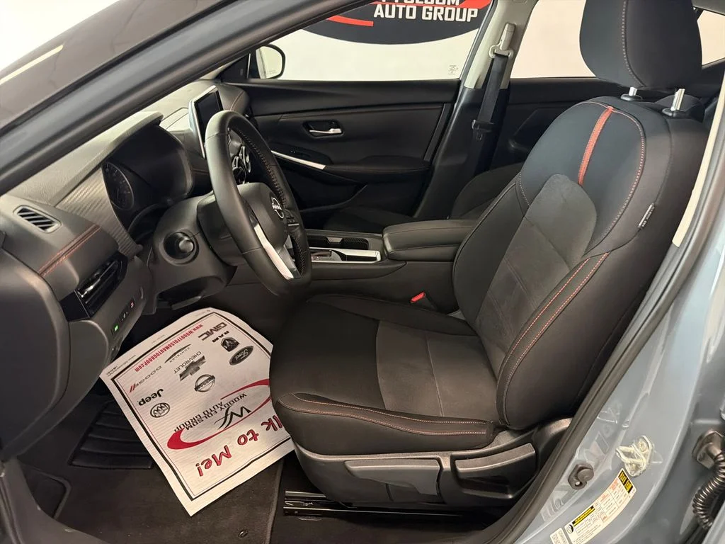 Used 2025 Gray Nissan SR image 11