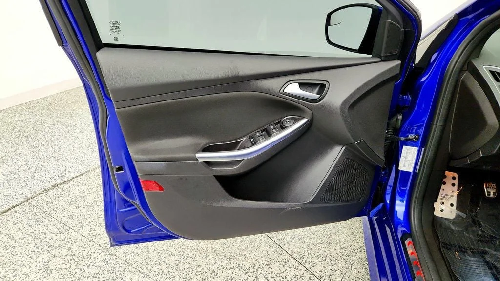 Used 2014 Performance Blue Ford ST Hatchback w/ ST2 Equipment Group & RECARO Sport Seats image 10