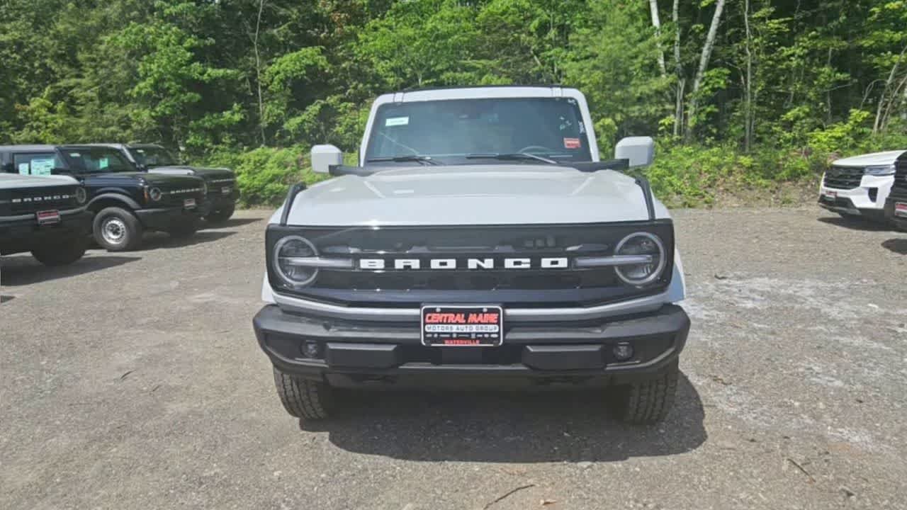 New 2026 Avalanche Gray Ford Outer Banks image 3