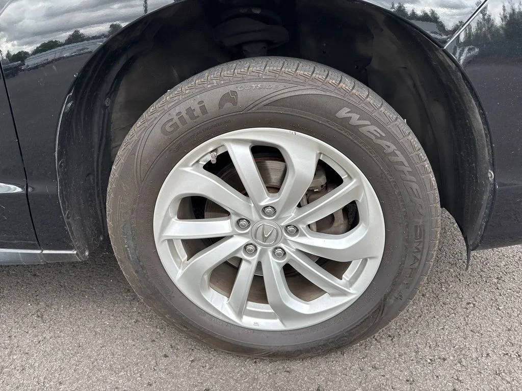 Used 2018 Crystal Black Pearl Acura Base image 26