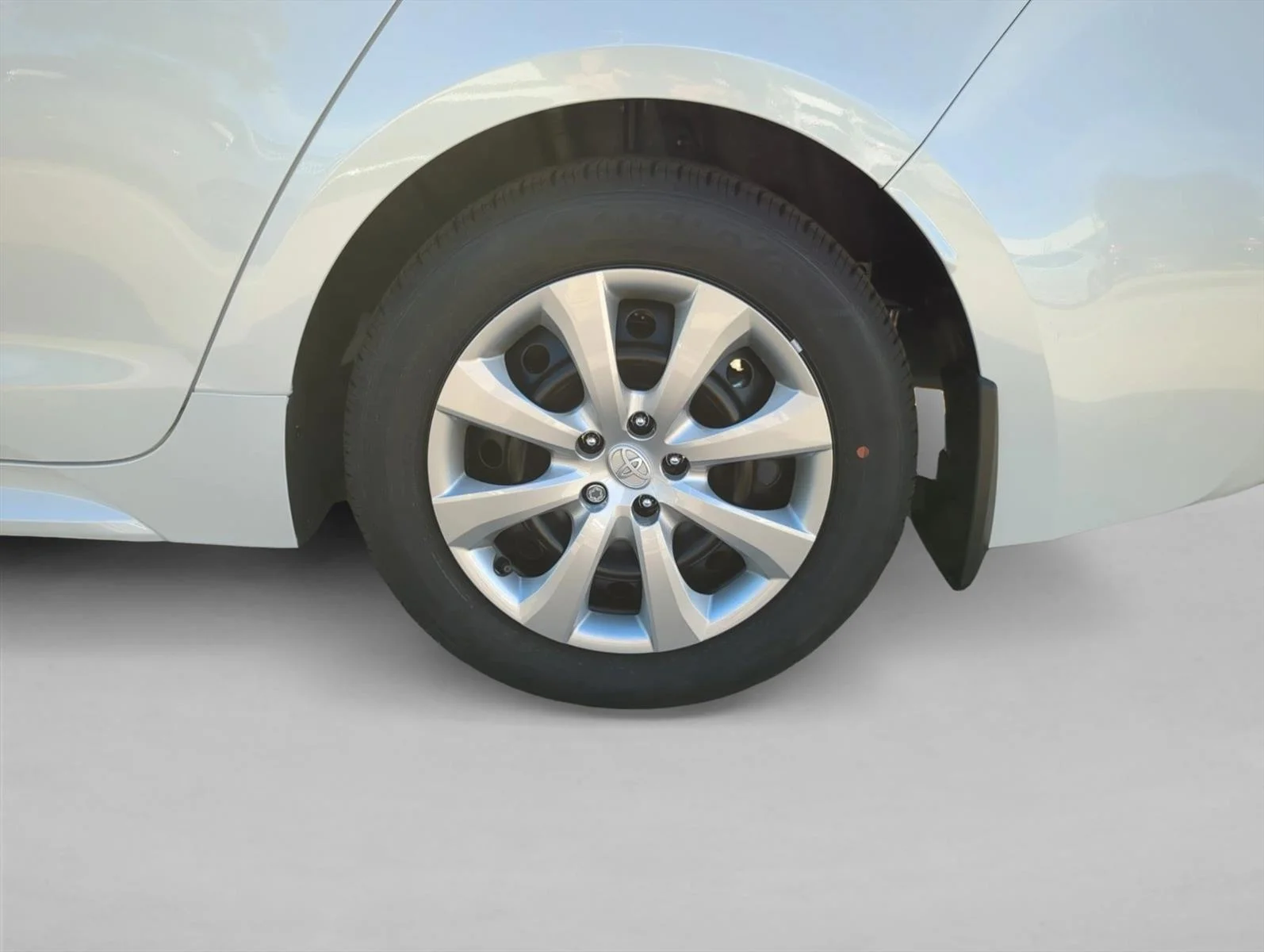 Used 2026 Windchill Toyota LE image 9