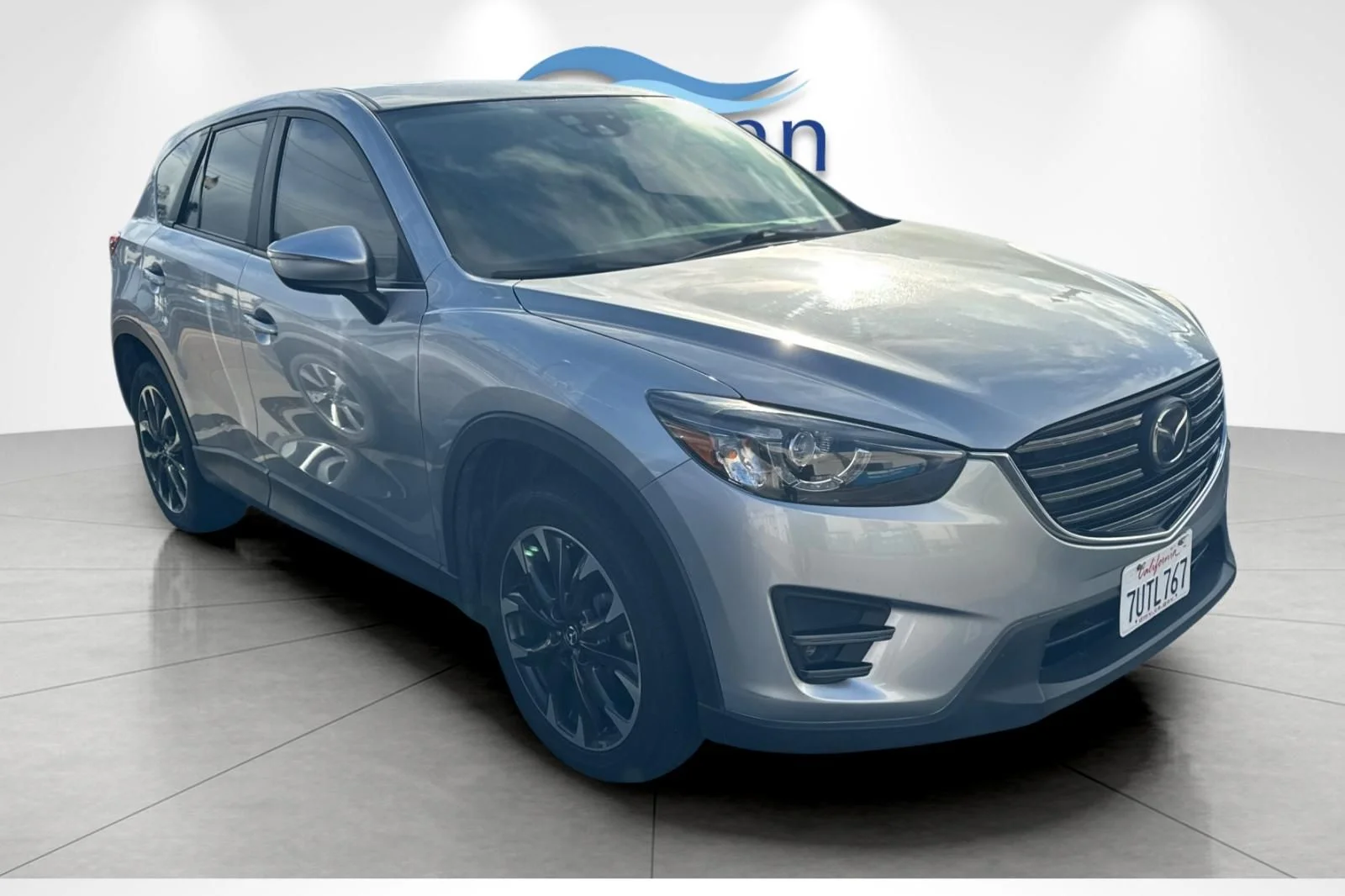 Used 2016 Sonic Silver Metallic Mazda Grand Touring image 2