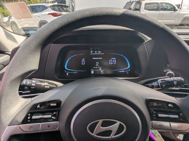 Used 2026 White Hyundai SE image 25