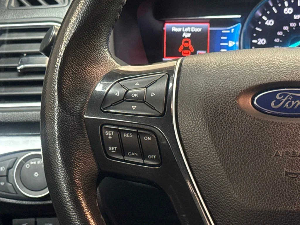 Used 2019 Magnetic Ford Limited image 16