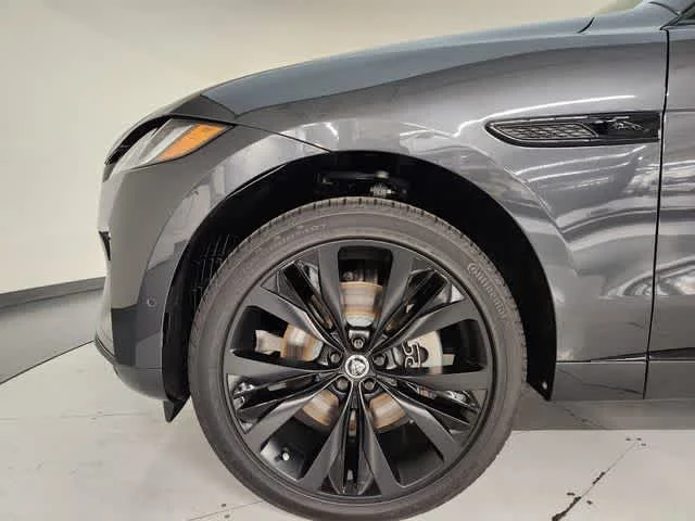 2026 Jaguar F-Pace R-Dynamic S - Photo 11