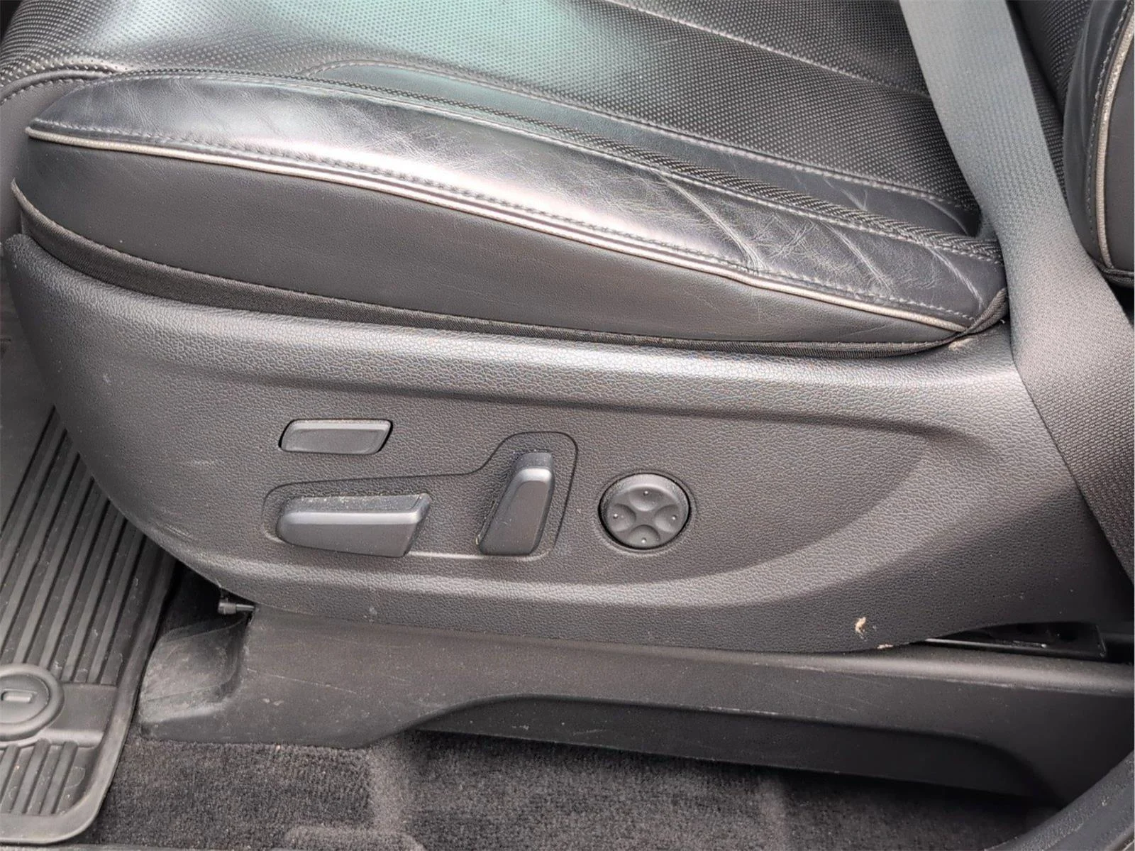 Used 2022 Hyper White Hyundai Calligraphy image 14