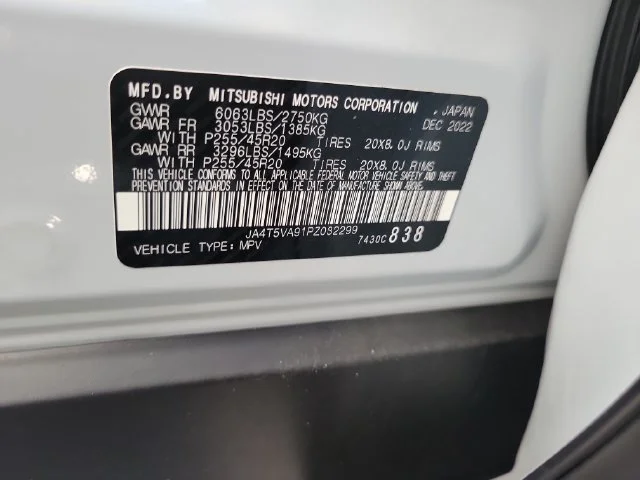 Used 2023  Mitsubishi SEL image 30