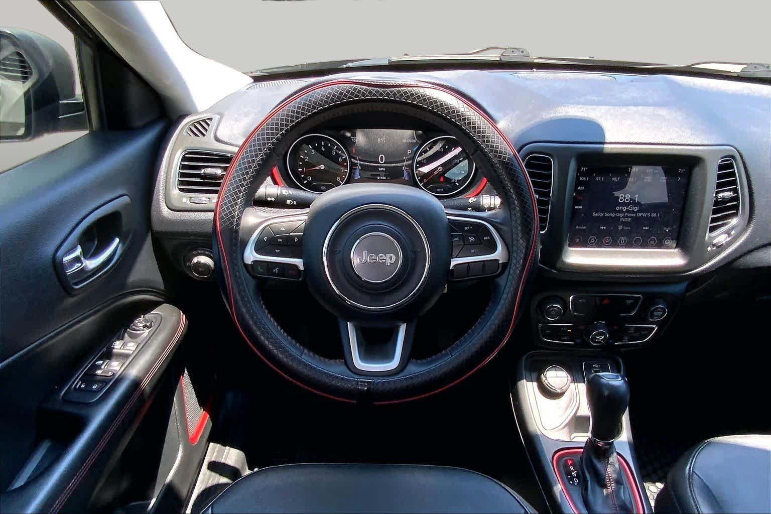 Used 2020 Sting-Gray Clearcoat Jeep Trailhawk image 6