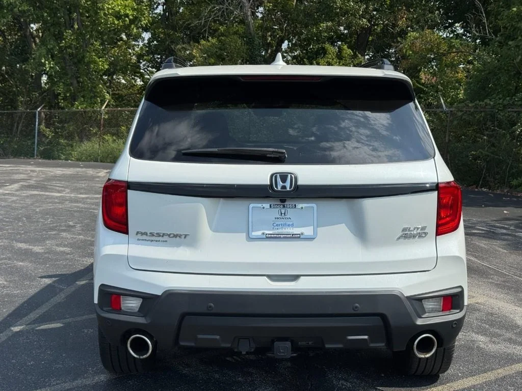 Certified Used 2022 White Honda Elite image 8