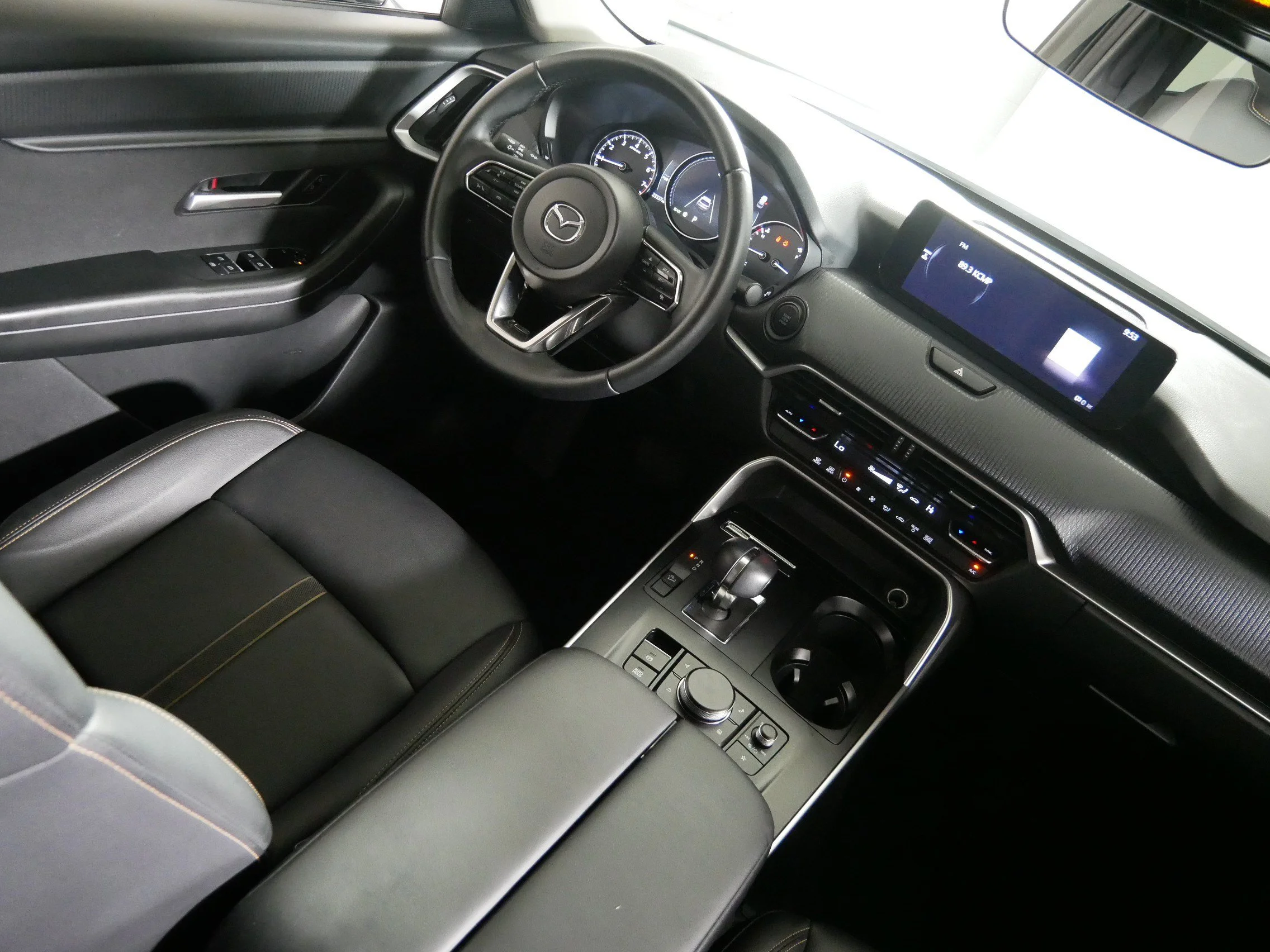 Certified Used 2025 Rhodium White Premium Mazda Select Package image 9