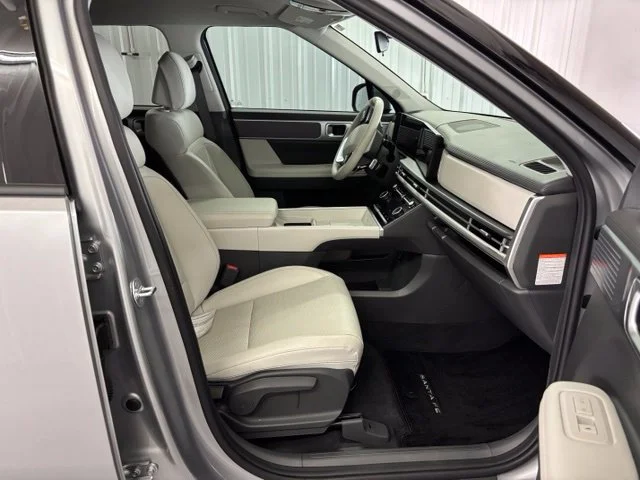 Used 2026 Silver Hyundai SEL image 30