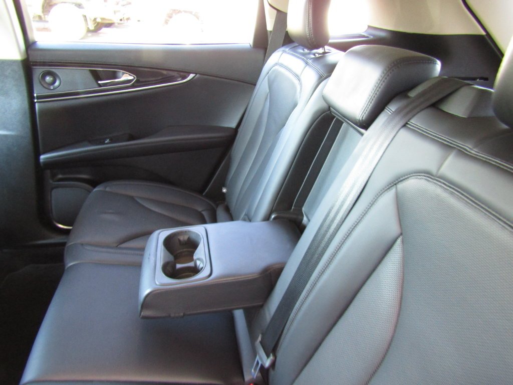 Used 2023 Red Lincoln Reserve image 37