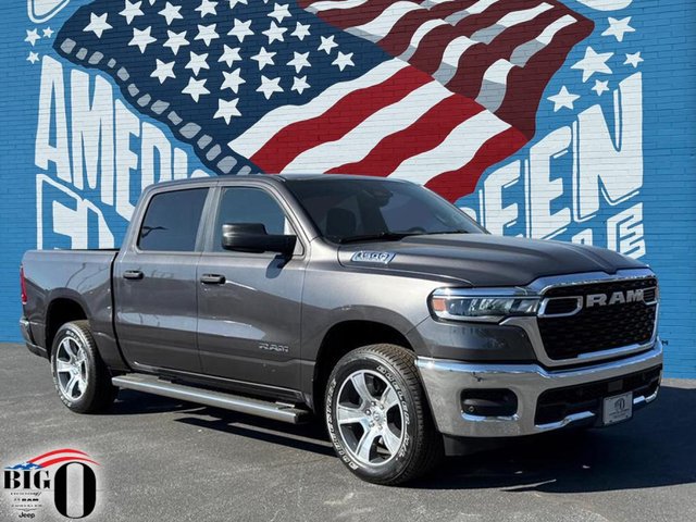 2026 RAM 1500 Tradesman Crew Cab 4x4 5'7