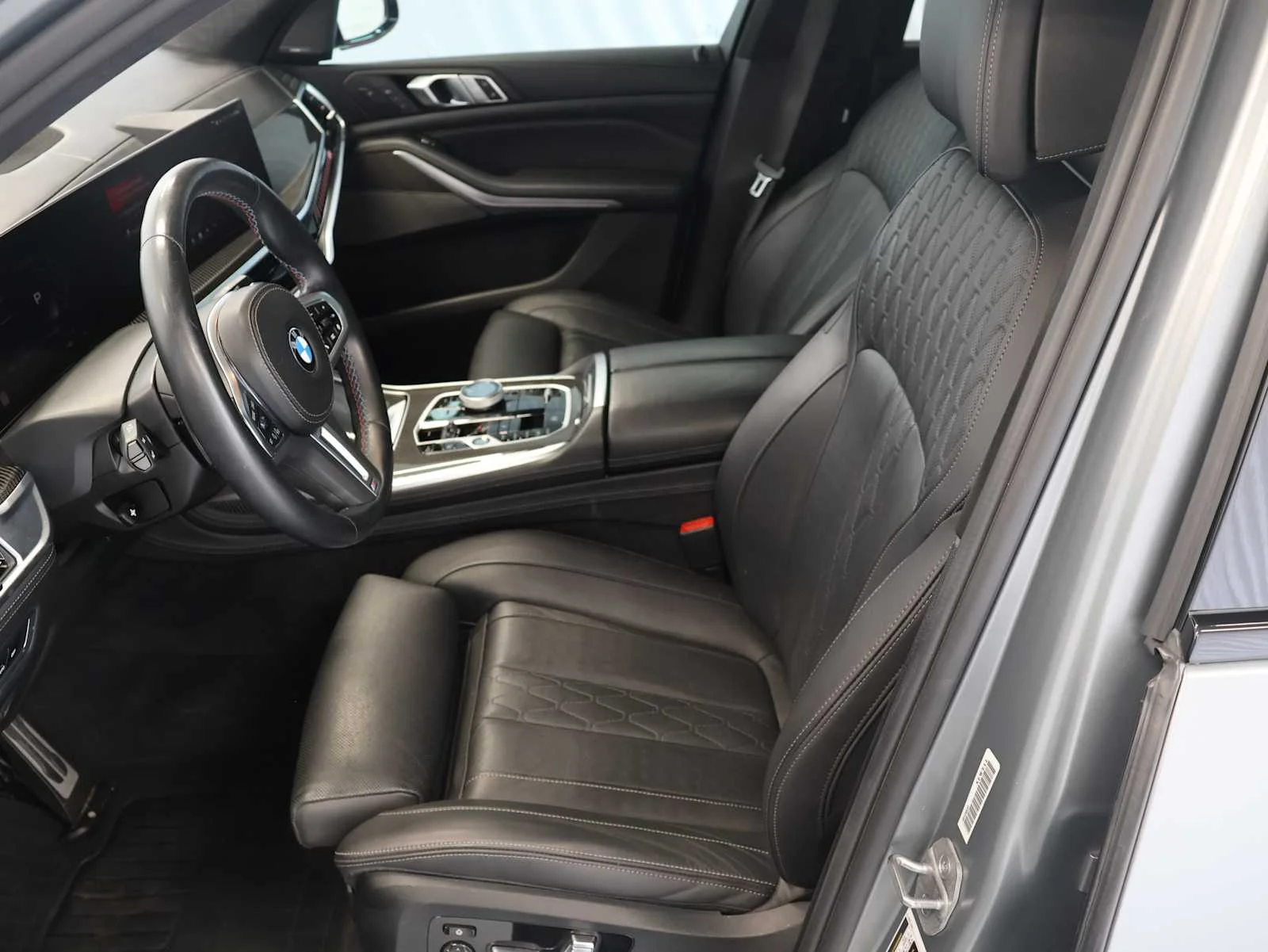Used 2024 Frozen Pure Grey Metallic BMW M60i image 14