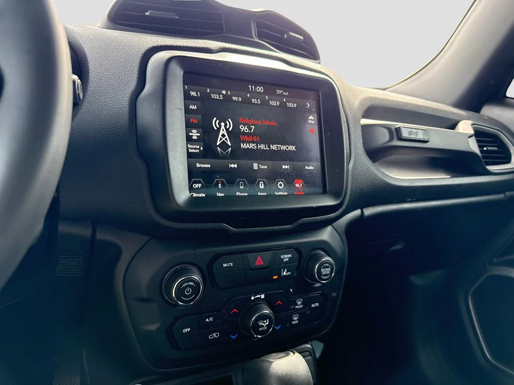 Used 2021 Gray Jeep Latitude image 13