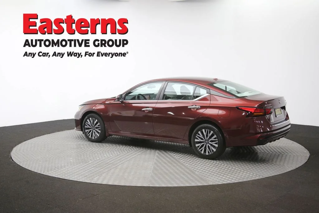 Used 2023 Red Nissan 2.5 SV image 62