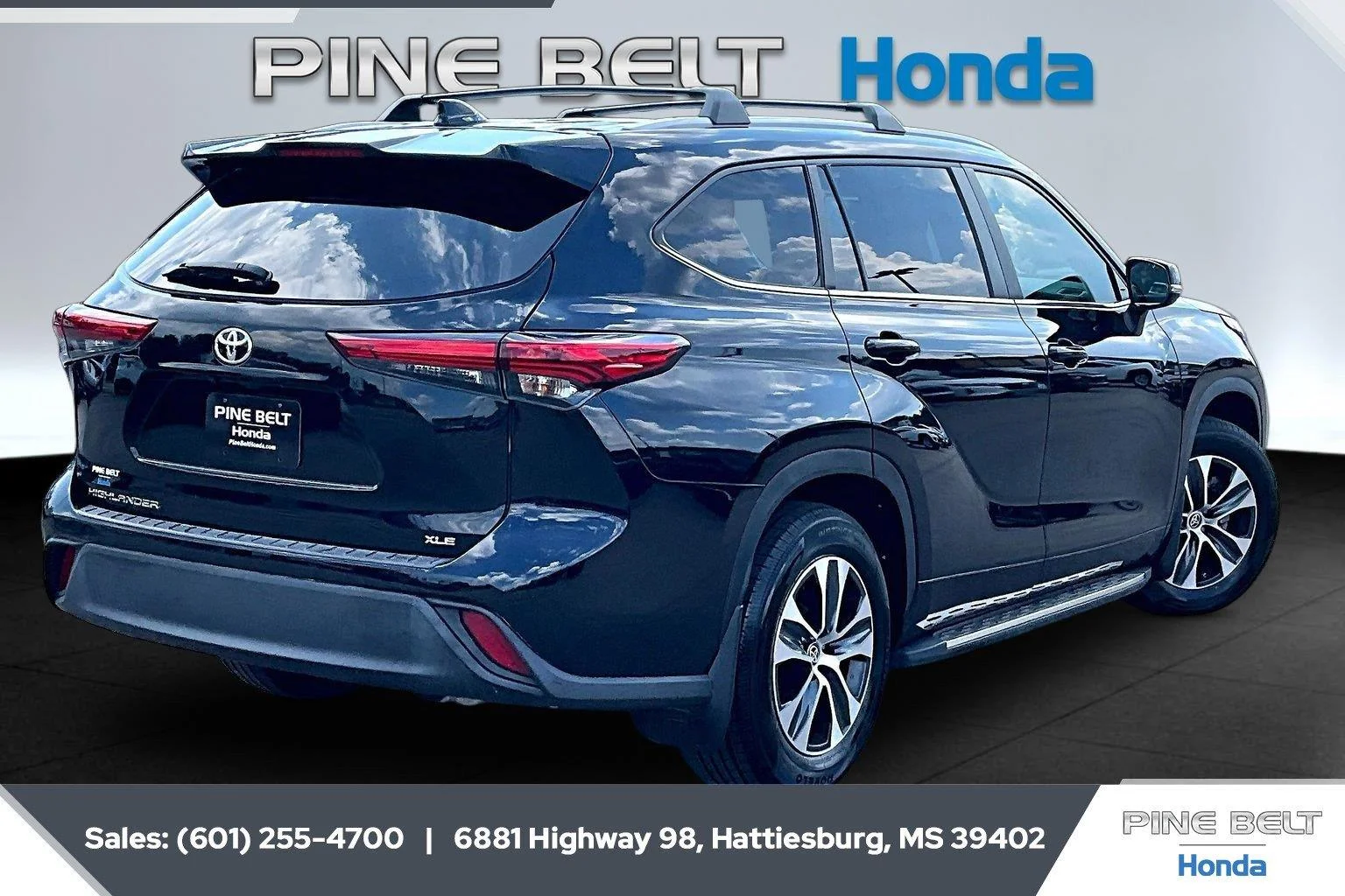 Used 2023 Midnight Black Metallic Toyota XLE image 11