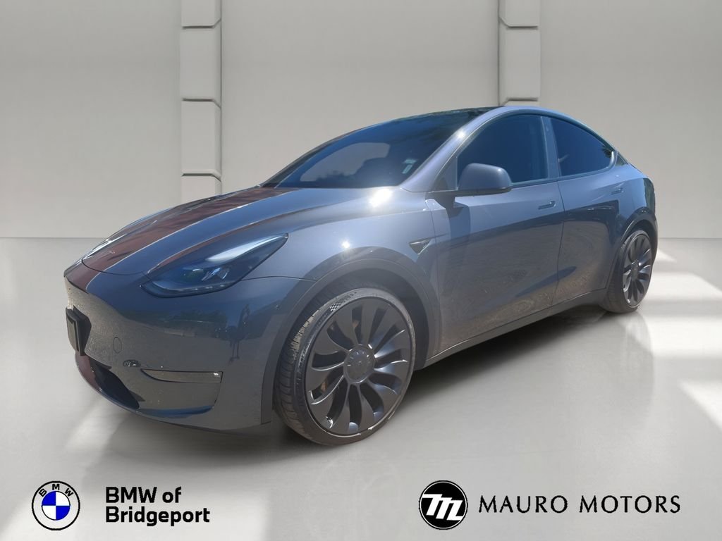 Used 2023  Tesla Performance image 8